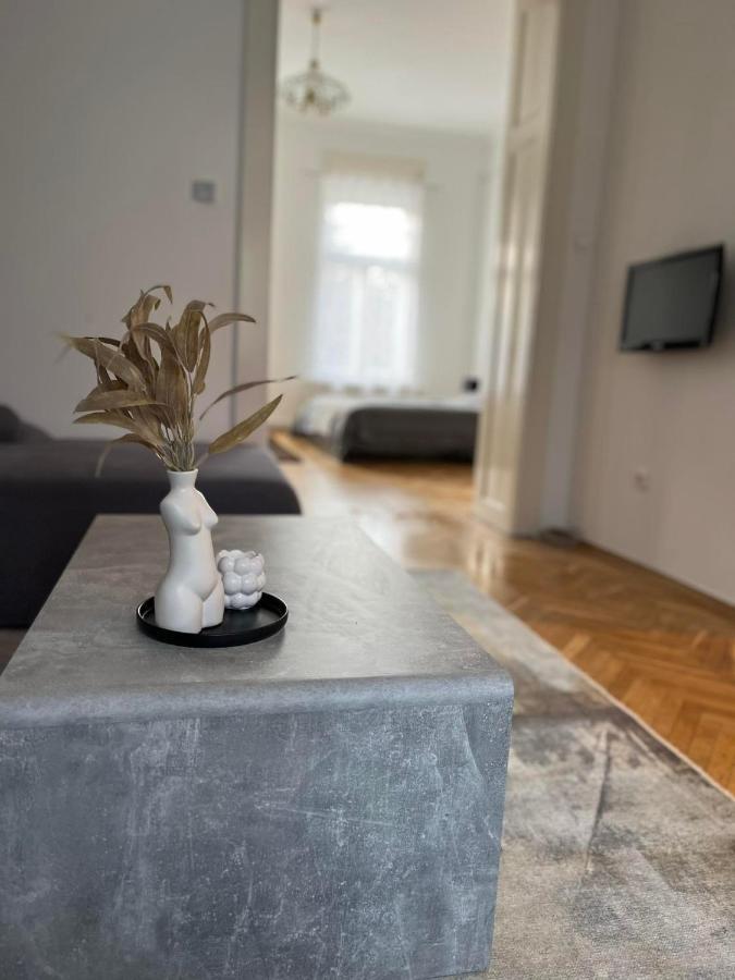 Szeged Apartman Екстериор снимка